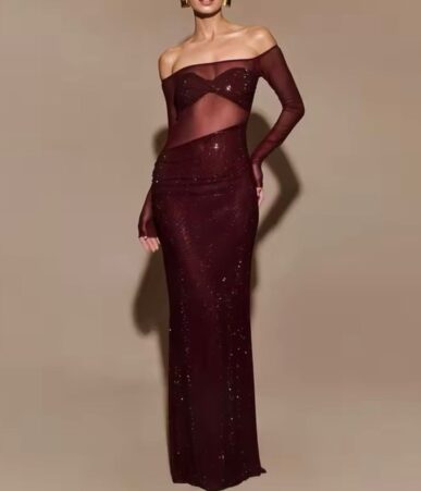 Vestido marrón con transparencias